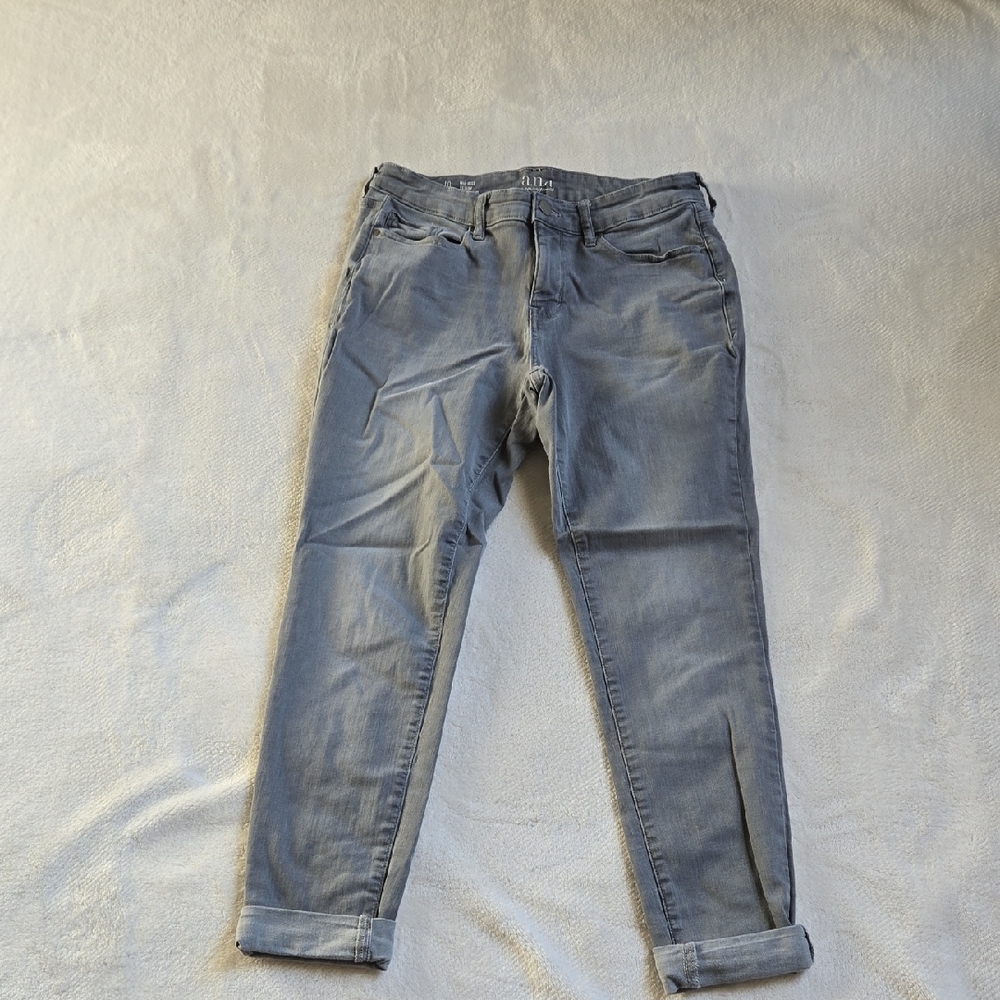 Women's a.n.a. Size 10 Mid-rise Skinny Jeans